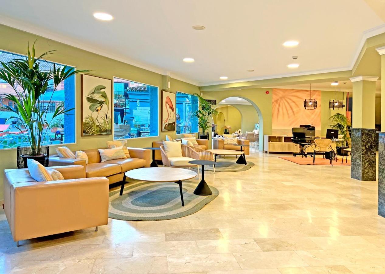 Moon Dreams Fuengirola Hotel Exterior photo